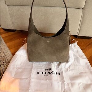 Coach Olive Suede Brooklyn 28